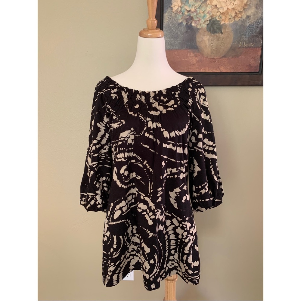 DKNYC Puff Sleeve Top